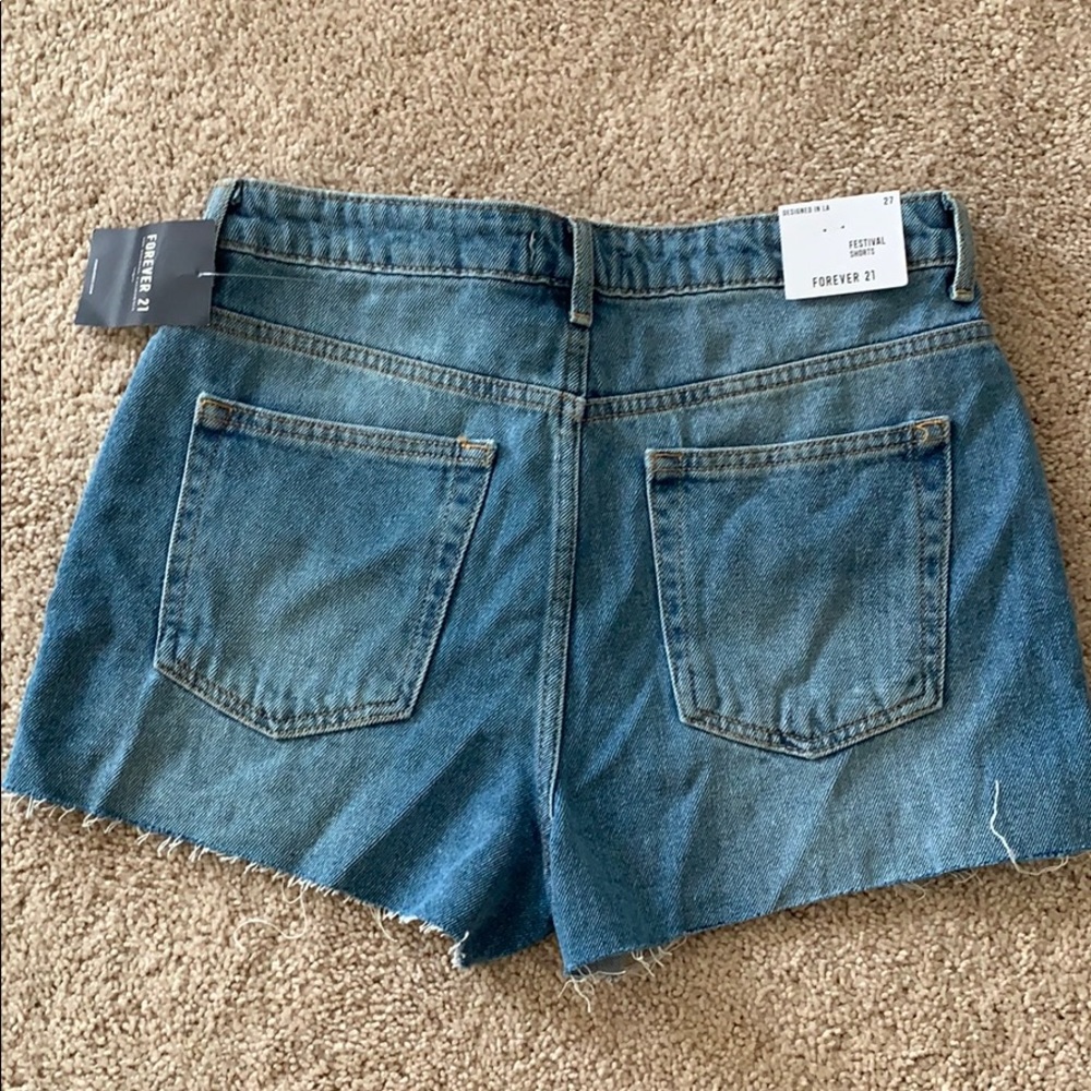 Denim shorts - Picture 2 of 4
